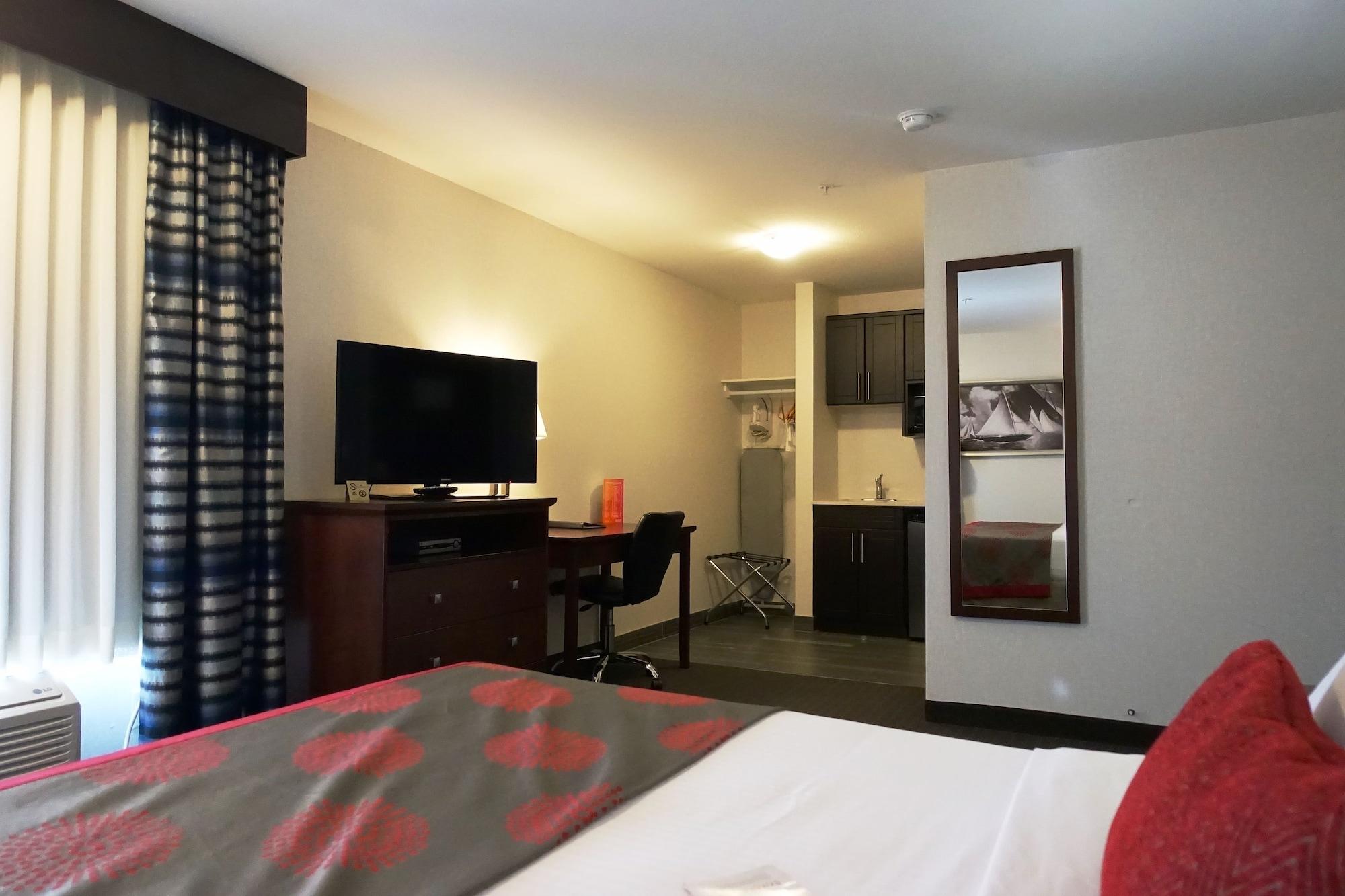 Hotel Ramada By Wyndham Moose Jaw Exterior foto