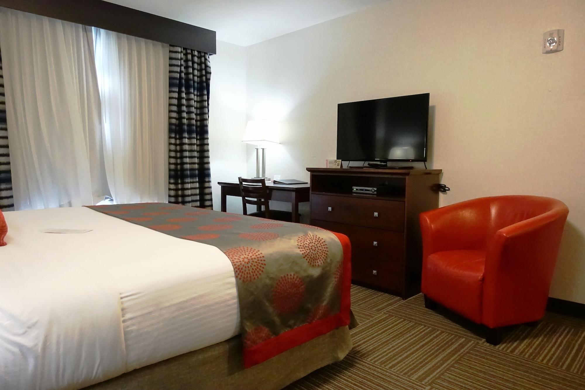 Hotel Ramada By Wyndham Moose Jaw Exterior foto